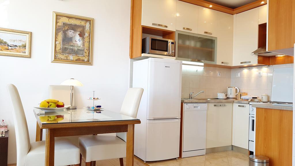 Appartement 28 *